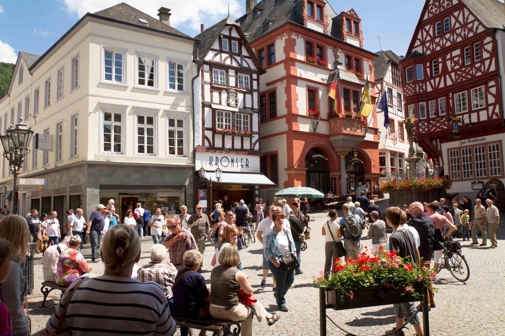 Ferienwohnung Am Historischen Marktplatz 베른카슈텔쿠에스 외부 사진