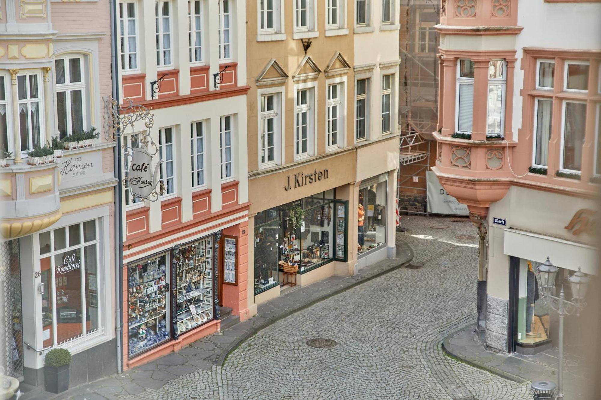 Ferienwohnung Am Historischen Marktplatz 베른카슈텔쿠에스 외부 사진