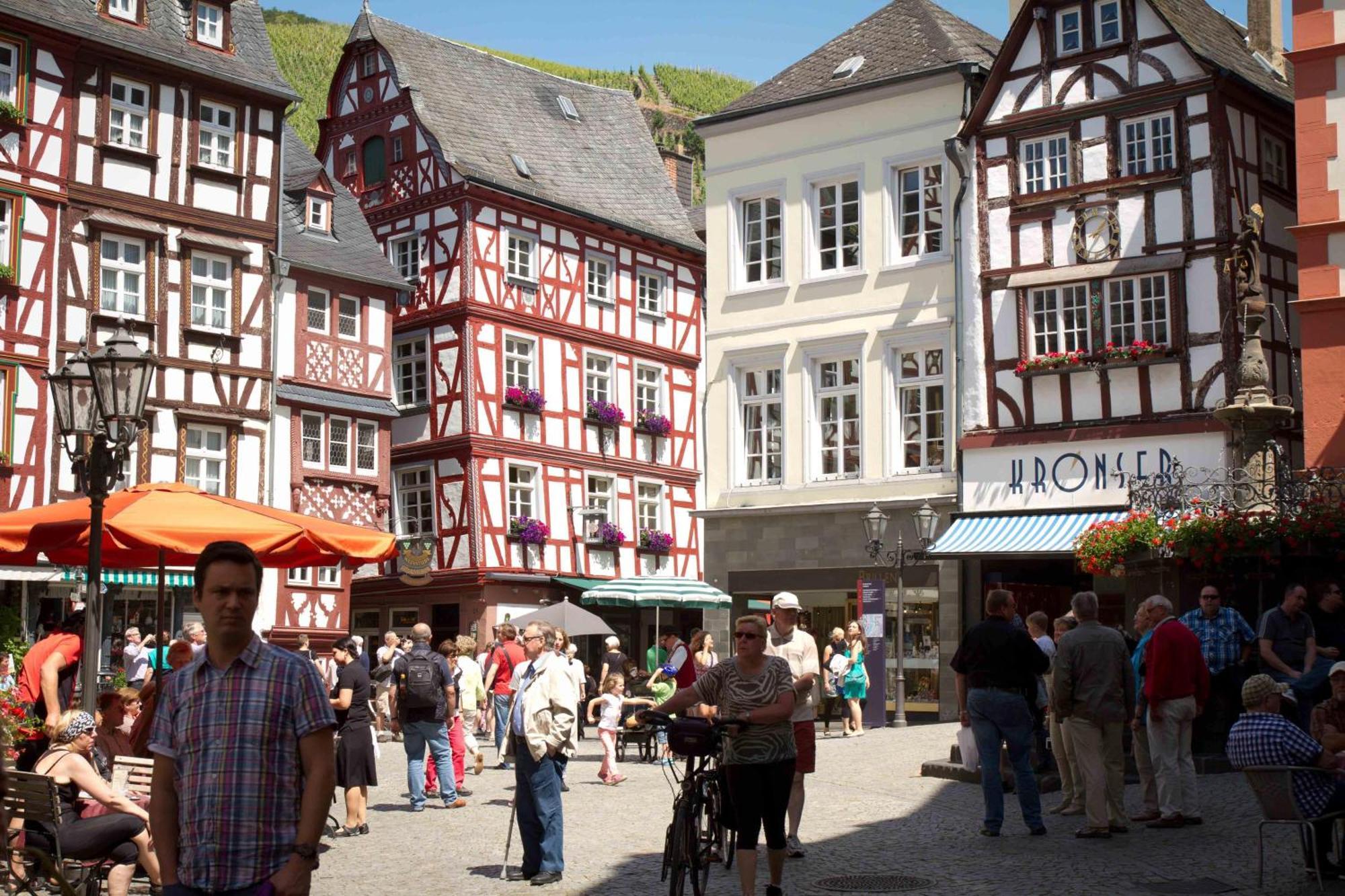 Ferienwohnung Am Historischen Marktplatz 베른카슈텔쿠에스 외부 사진