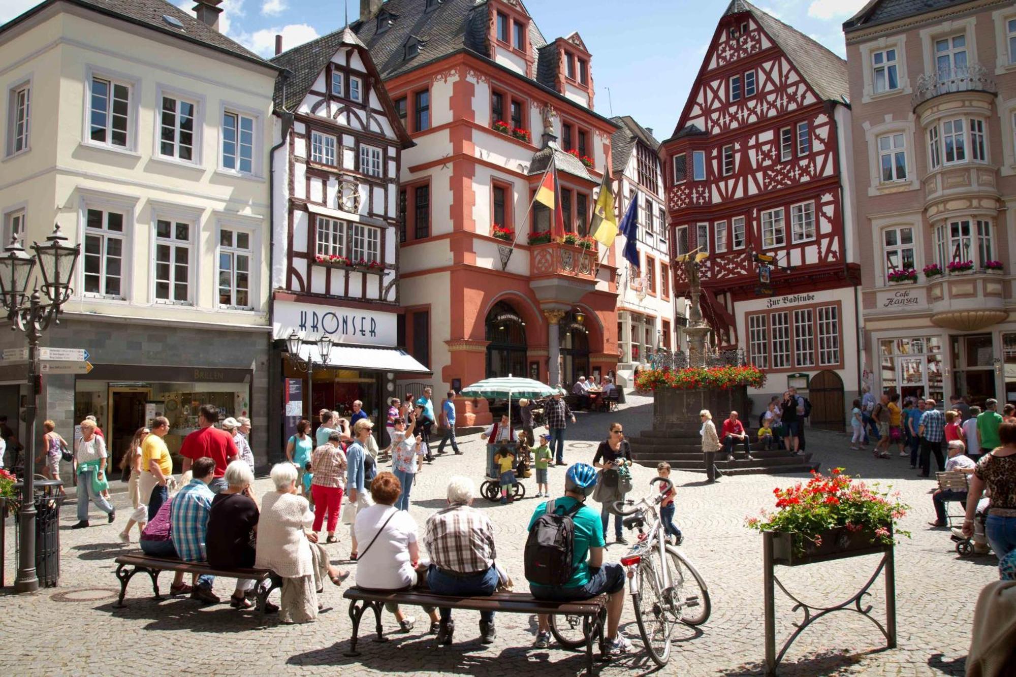 Ferienwohnung Am Historischen Marktplatz 베른카슈텔쿠에스 외부 사진